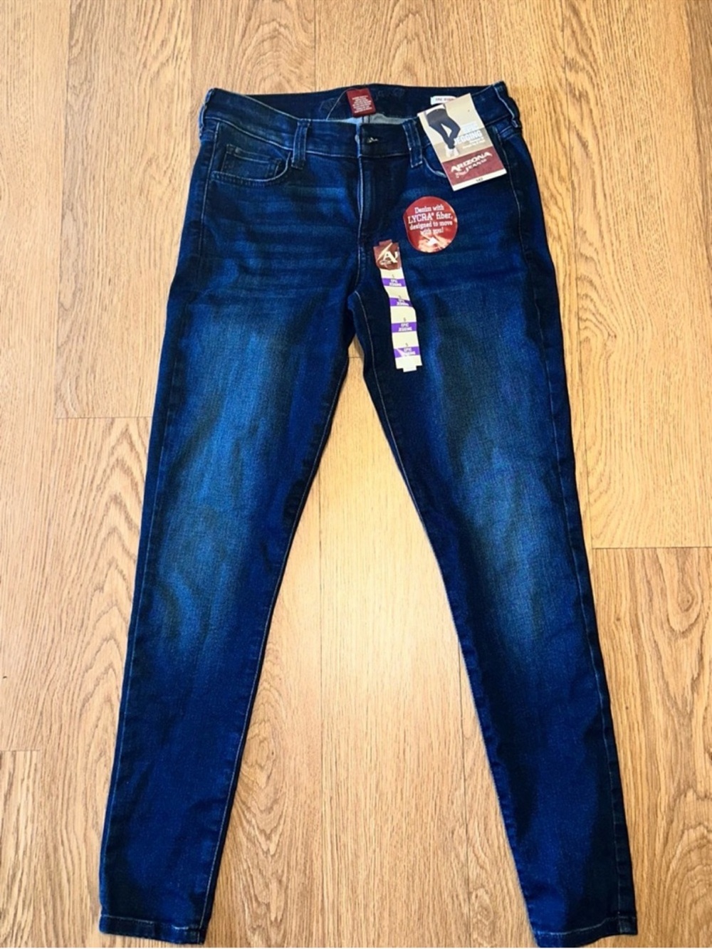 Arizona Jean Company Women's Dark Blue Skinny Jeans
